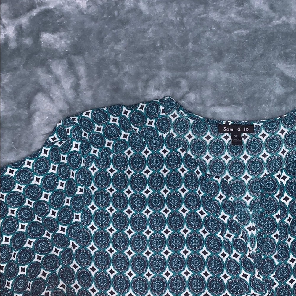 Patterned polyester blue blouse - Picture 2 of 2